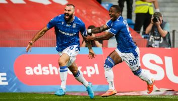 Mikael Ishak i Adriel Ba Loua w meczu Lecha Poznań (fot. 400mm.pl). Mikel