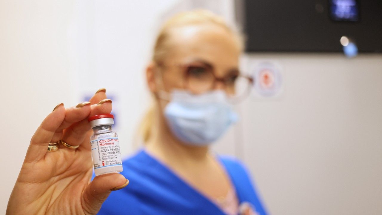 Polska zmaga się z epidemią COVID-19 (fot. PAP/Leszek Szymański) Polska zmaga się z epidemią COVID-19 (fot. PAP/Leszek Szymański)