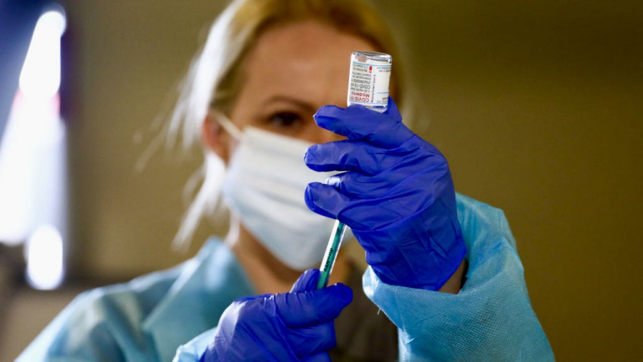 Raport o epidemii koronawirusa w Polsce (fot. Beata Zawrzel/NurPhoto via Getty Images) Raport o epidemii koronawirusa w Polsce (fot. Beata Zawrzel/NurPhoto via Getty Images)