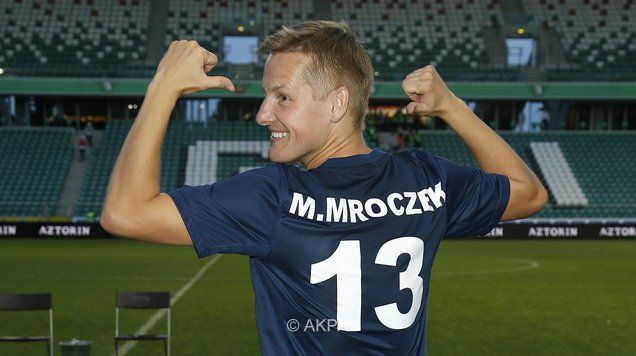 Marcin strzela gola!
