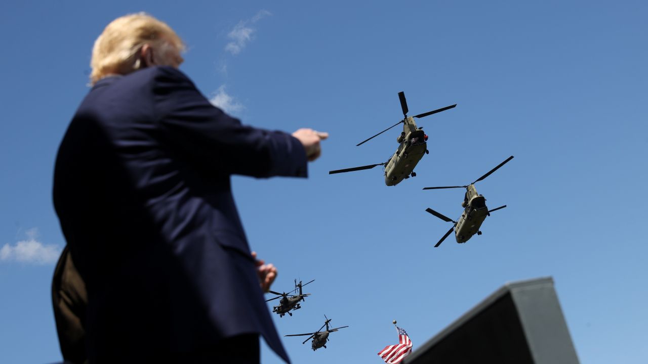 Niemcy zyskują a bardzo źle nas traktują w kwestiach handlowych – ocenił Donald Trump (fot. Reuters/Jonathan Ernst) Niemcy zyskują a bardzo źle nas traktują w kwestiach handlowych – ocenił Donald Trump (fot. Reuters/Jonathan Ernst)
