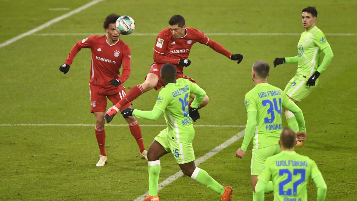 Bundesliga Bayern Monachium Wygral Z Vfl Wolfsburg Dublet Roberta Lewandowskiego Sport Tvp Pl