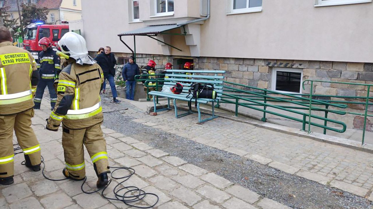    Strażacy szybko ugasili ogień (fot. FB/Gmina Głogówek)