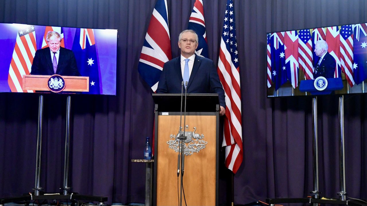 Pakt bezpieczeństwa USA, Australii i Wlk. Brytanii (fot. PAP/EPA/MICK TSIKAS) Pakt bezpieczeństwa USA, Australii i Wlk. Brytanii (fot. PAP/EPA/MICK TSIKAS)