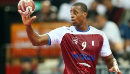 Piłkarze ręczni reprezentacji Kataru przegrali na otwarcie MŚ 2025 z Francją różnicą 18 goli (fot. Getty Images)