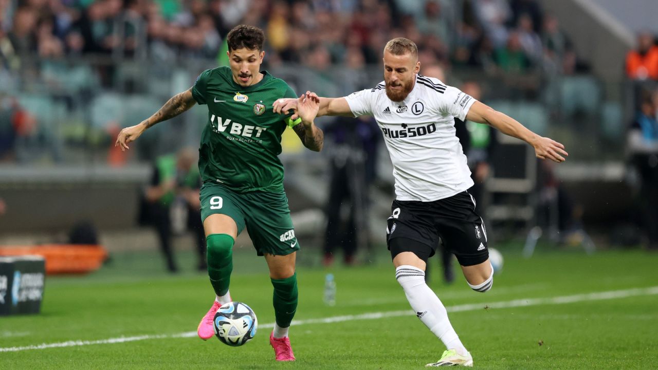 Legia Warszawa planuje letnie okno transferowe. Wojskowi mają pieniądze do wydania. Erix Exposito wymieniany w kontekście przenosin na Łazienkowską (fot: P. Kucza/400mm.pl)