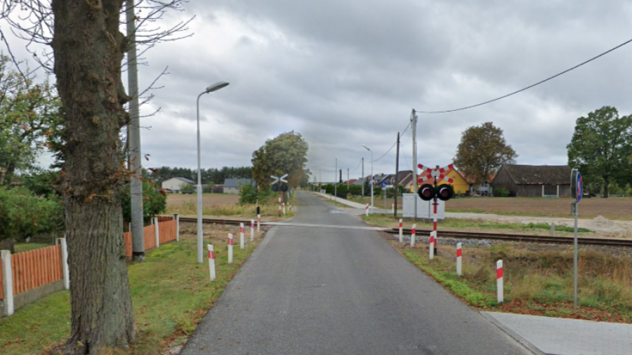  Krajenka: likwidacja przejazdów kolejowych (fot. Google Street View, zdj. ilustracyjne)