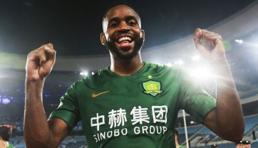 Cedric Bakambu jest łączony z przenosinami do Barcelony (fot. Getty Images)