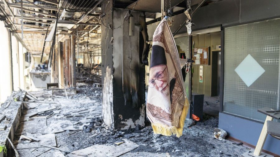 45 proc. Amerykanów przeciwnych włączenia się w konflikt z Iranem (fot. M.Saeedi/Getty).