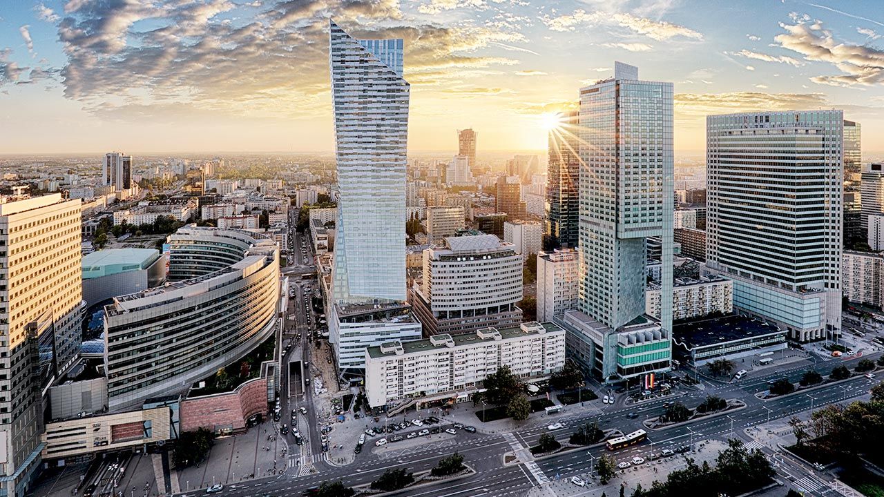 Premier zapewnia, że pieniądze z KPO trafią do Polski (fot. Shutterstock) Premier zapewnia, że pieniądze z KPO trafią do Polski (fot. Shutterstock)