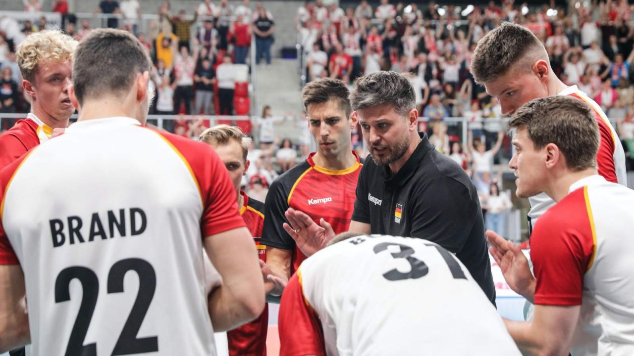 Michał Winiarski i reprezentacja Niemiec siatkarzy (fot. PAP)