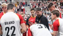 Michał Winiarski i reprezentacja Niemiec siatkarzy (fot. PAP)