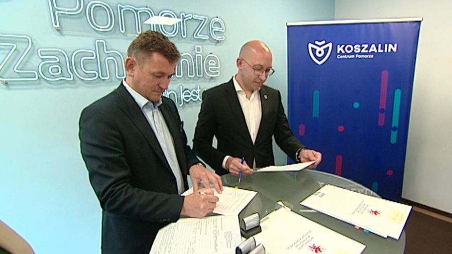 Modernizacja boisk w Krosinie, Polanowie i Rosnowie - 2 mln zł na sport w regionie