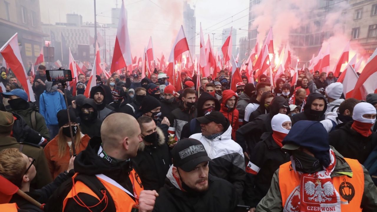PiS wydał oświadczenie w sprawie wydarzeń na Marszu Niepodległości (fot. PAP/Tomasz Gzell) PiS wydał oświadczenie w sprawie wydarzeń na Marszu Niepodległości (fot. PAP/Tomasz Gzell)