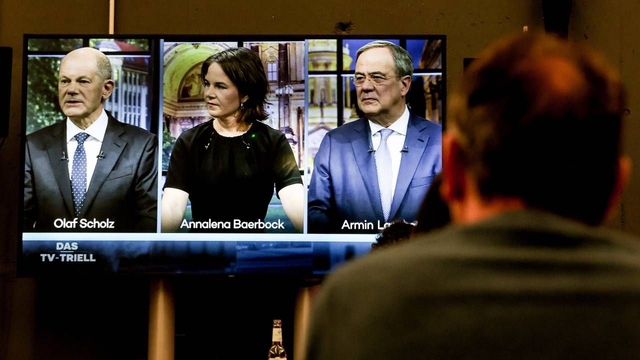 Olaf Scholz, Annalena Baerbock i Armin Laschet wzięli udział w debacie (fot. PAP/EPA/FILIP SINGER) Olaf Scholz, Annalena Baerbock i Armin Laschet wzięli udział w debacie (fot. PAP/EPA/FILIP SINGER)