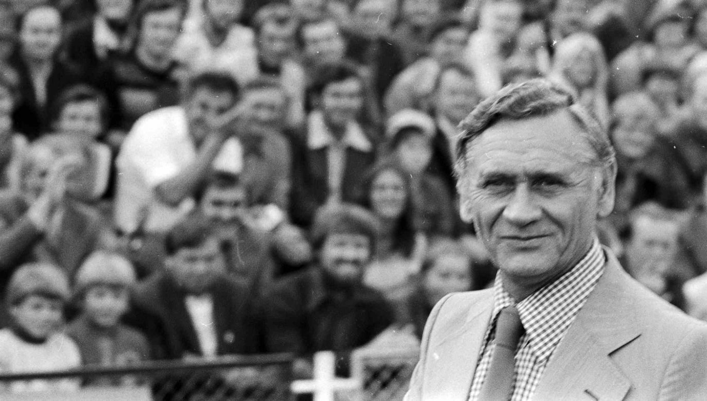 1977: match between Śląsk Wrocław and Panathinaikos Athens. In the photo - Panathinaikos coach Kazimierz Górski. Photo: PAP/Adam Hawałej