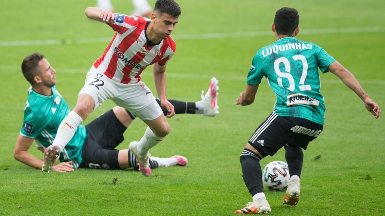 Ekstraklasa: w przyszłym sezonie mniej meczów?