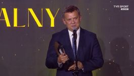Wicedyrektor TVP Sport, Jarosław Idzi, odebrał nagrodę w imieniu redakcji (fot. TVP Sport) Wicedyrektor TVP Sport, Jarosław Idzi, odebrał nagrodę w imieniu redakcji (fot. TVP Sport)