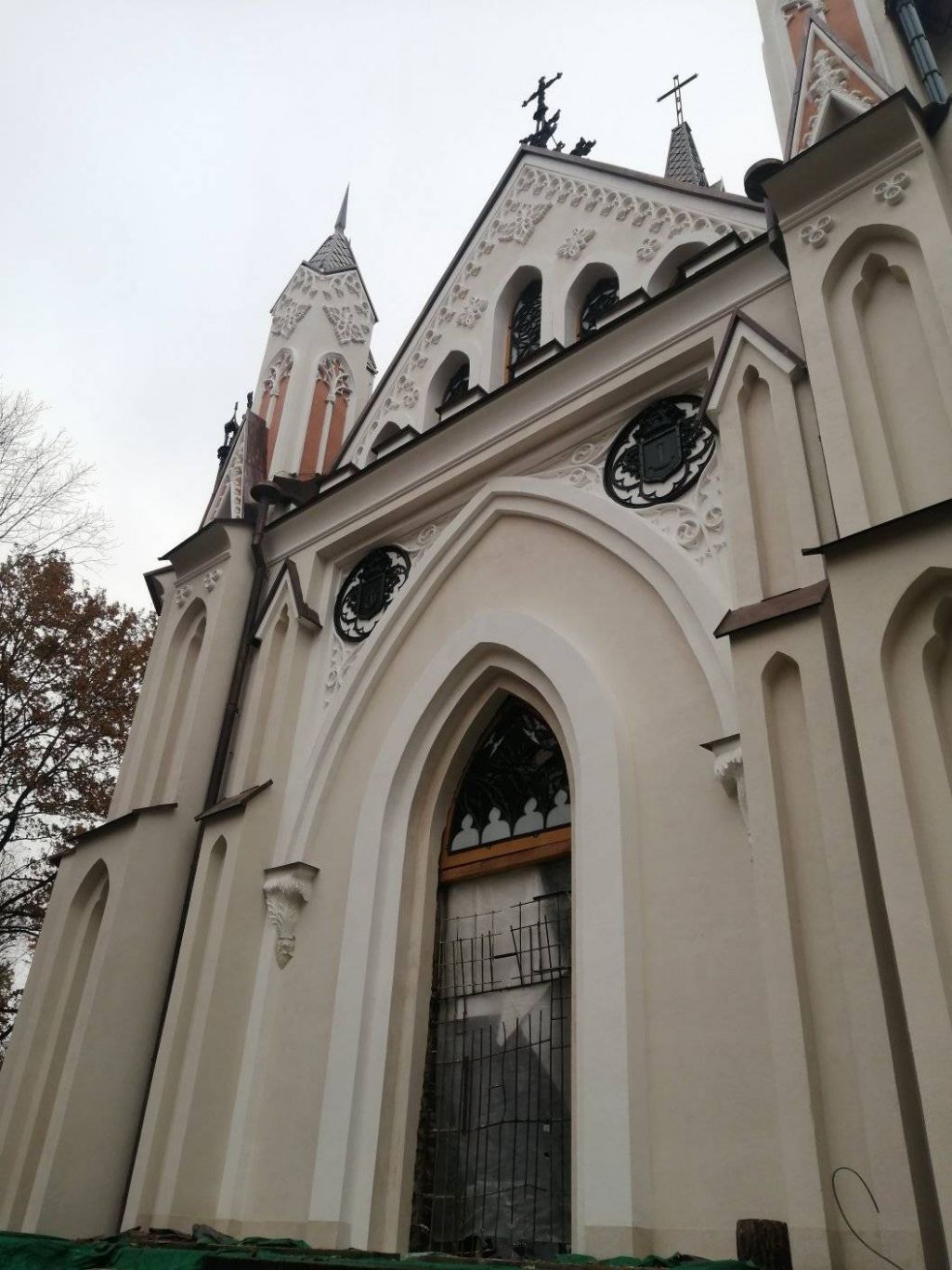 Капліца-пахавальня роду Ажэшкаў у Закозелі пасля рэстаўрацыі. Фота: сацыяльныя сеткі