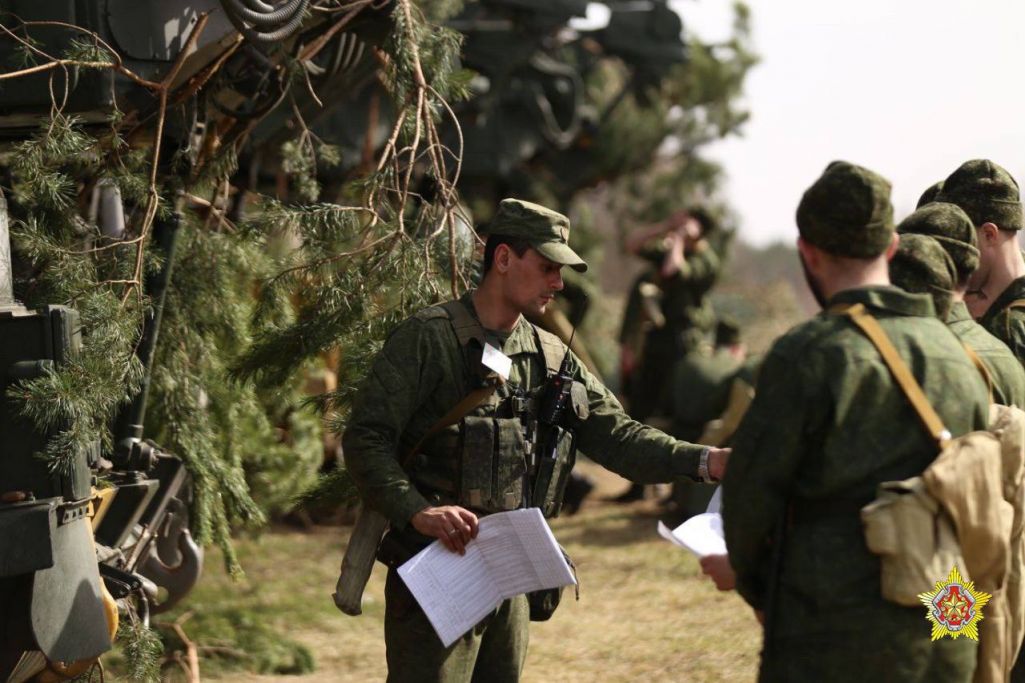 Правяранне боегатовасці ў беларускім войску. (Фота: modmilby / Тэлеграм)