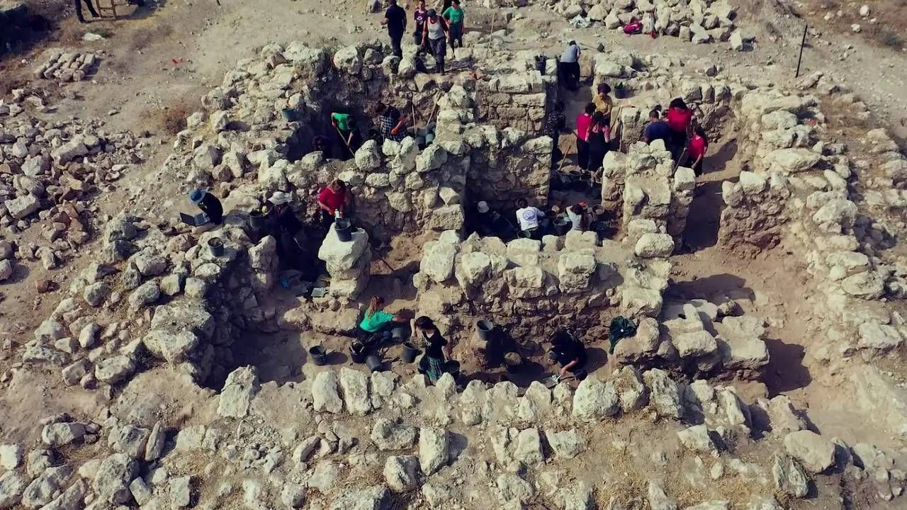 Twierdza została doszczętnie zniszczona (fot. Emil Aljam / Israel Antiquities Authority)