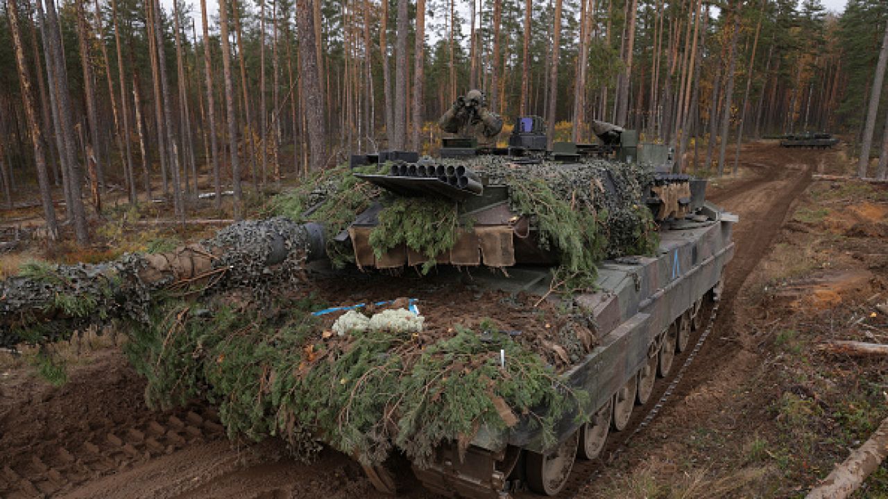 Berlin wysłałby na Ukrainę czternaście Leopardów 2A6s (fot. Getty Images) 