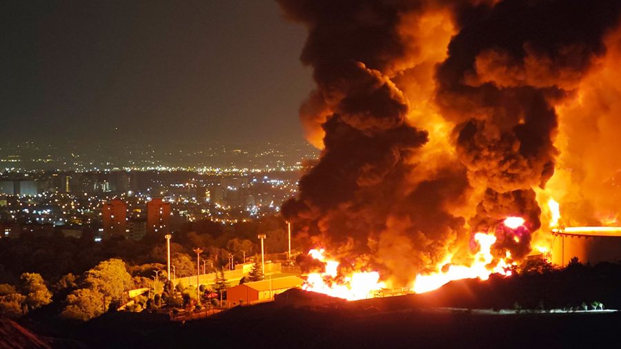 Na razie Iran i Izrael ograniczają się do wspólnych ataków na obiekty wojskowe (fot. Stringer/Getty Images)