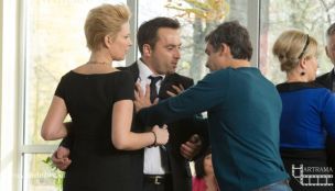 Marek staje w obronie żony