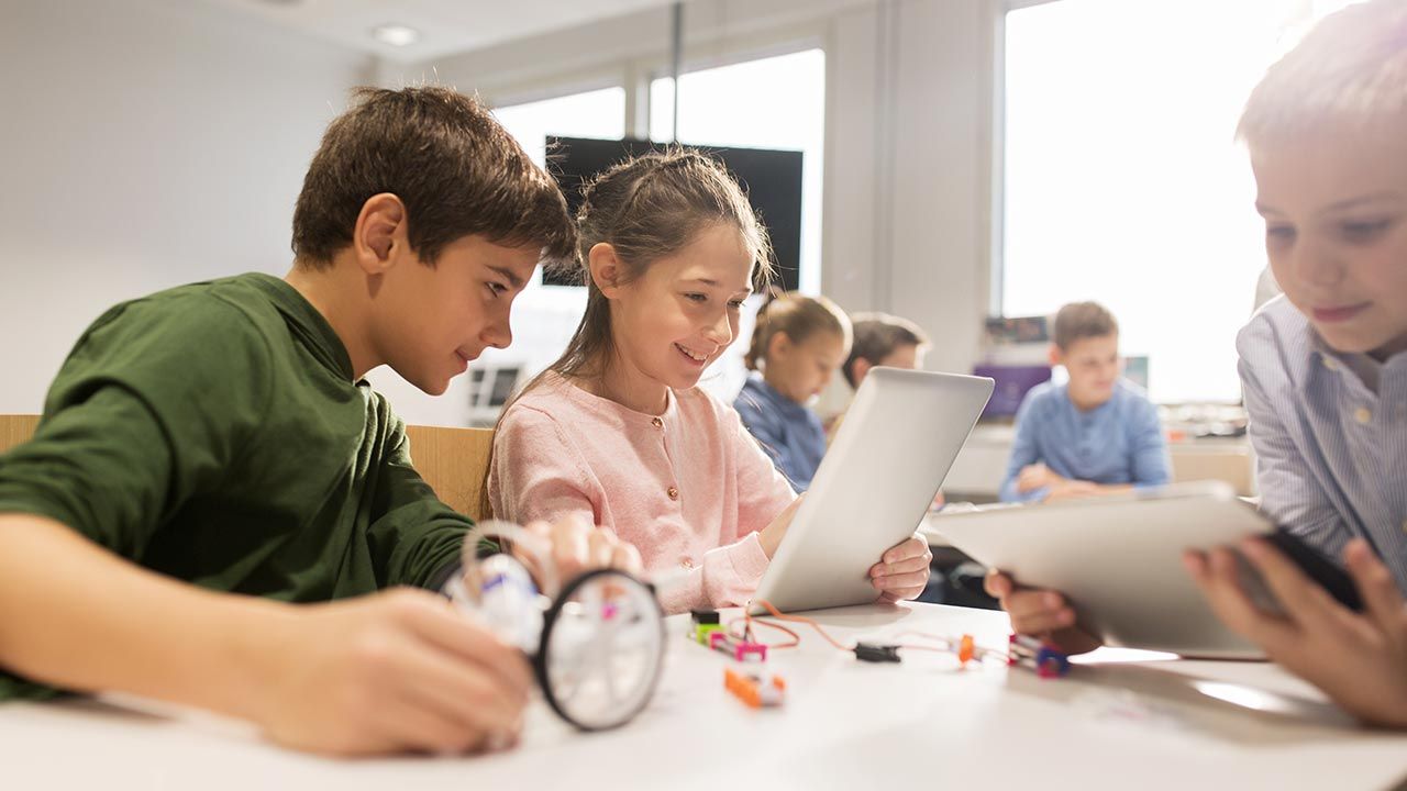 „Będziemy na pewno ten proces kontynuować” (fot. Shutterstock/Syda Productions) „Będziemy na pewno ten proces kontynuować” (fot. Shutterstock/Syda Productions)