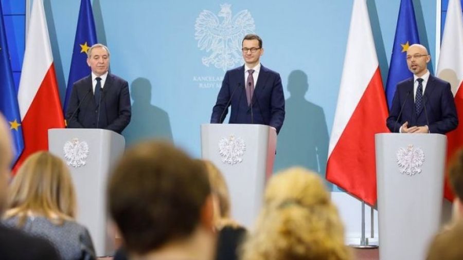 Dwutygodniowy szczyt podsumował premier Mateusz Morawiecki i prezydent COP24 minister Michał Kurtyka. Fot. Krystian Maj/KPRM