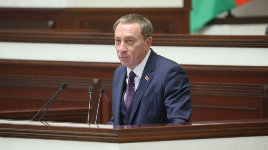 Мікалай Снапкоў выступае 22 кастрычніка на супольным пасяджэнні Палаты прадстаўнікоў і Савету Рэспублікі. Фота: sb.by