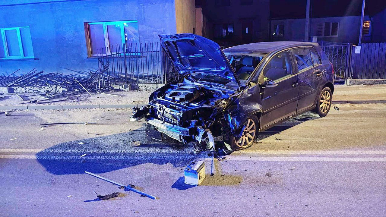 Tragedia w Dębnicy Kaszubskiej. Samochód wjechał w trzy kobiety – jedna osoba nie żyje