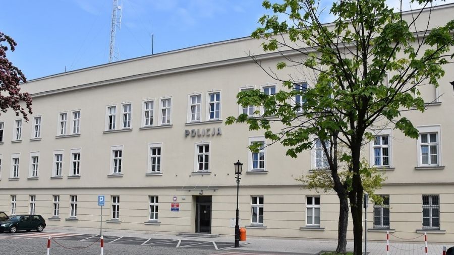 Policjant z Gniezna z koronawirusem. 37 osób na kwarantannie (fot. KPP Gniezno/FB)