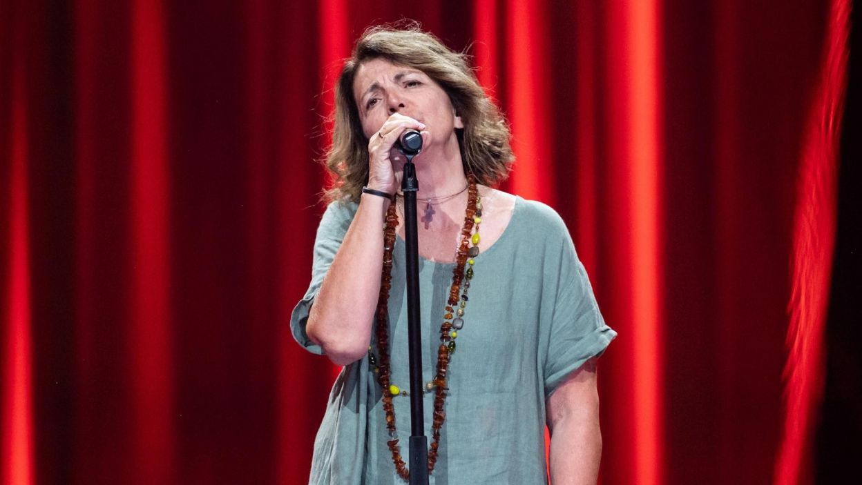 Renata Bakalarska postanowiła zaprezentować swoje umiejętności w utworze „Brzydcy” Grażyny Łobaszewskiej. Fot. TVP