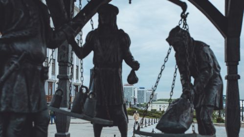 Людзі на вуліцах Менску, Беларусь. 18 траўня  2021 года. Здымак мае ілюстрацыйны характар. Фота: Белсат