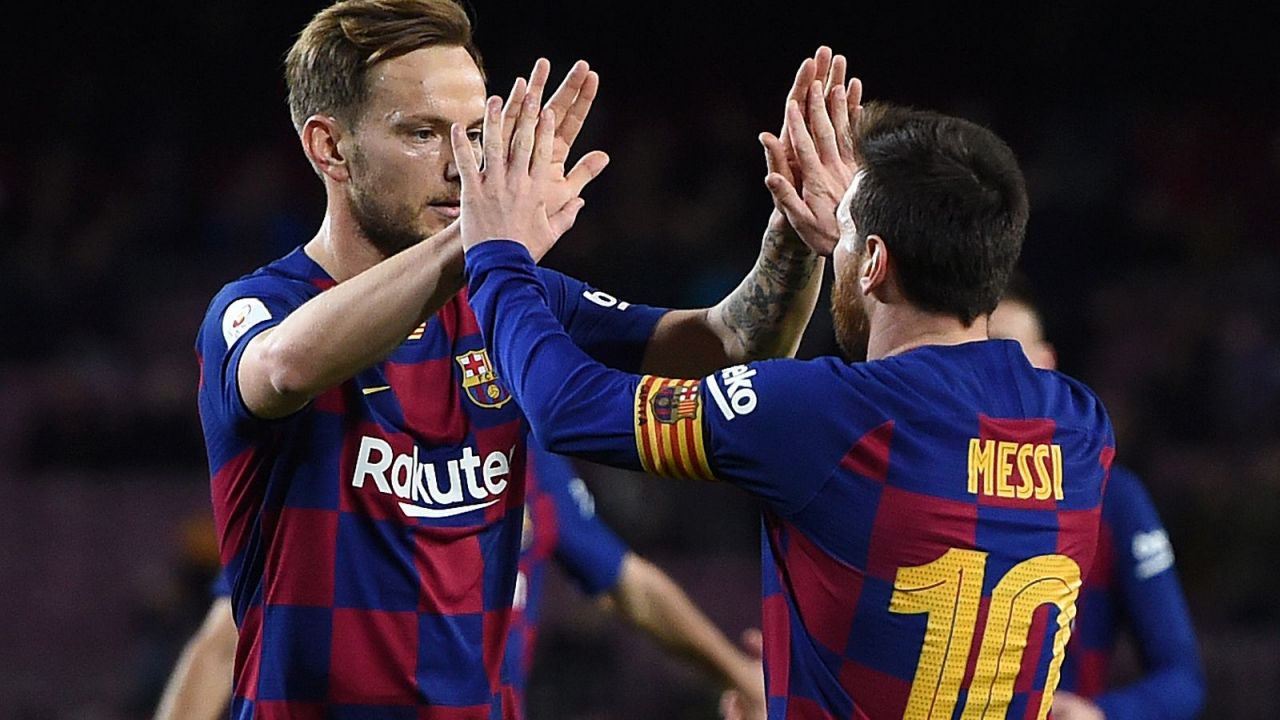 Transfery Fc Barcelona Ivan Rakitic Wraca Do Sevilli Katalonczycy Oddaja Go Za Darmo Sport Tvp Pl