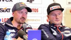 Adam Małysz (L) i Maciej Maciusiak (P) (fot. PAP/Andrzej Grygiel)