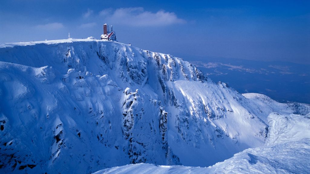 Śnieżne Kotły – jedno z najbardziej rozpoznawalnych miejsc w Karkonoskim Parku Narodowym. Fot. Leo Kohout/Shutterstock
