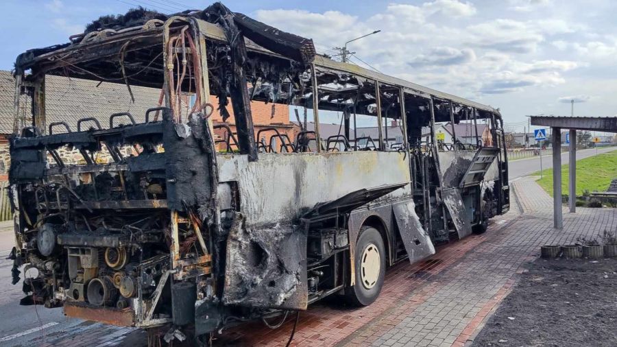 W gminie Mycielin spłonął autobus PKS (fot. OSP KSRG Mycielin)
