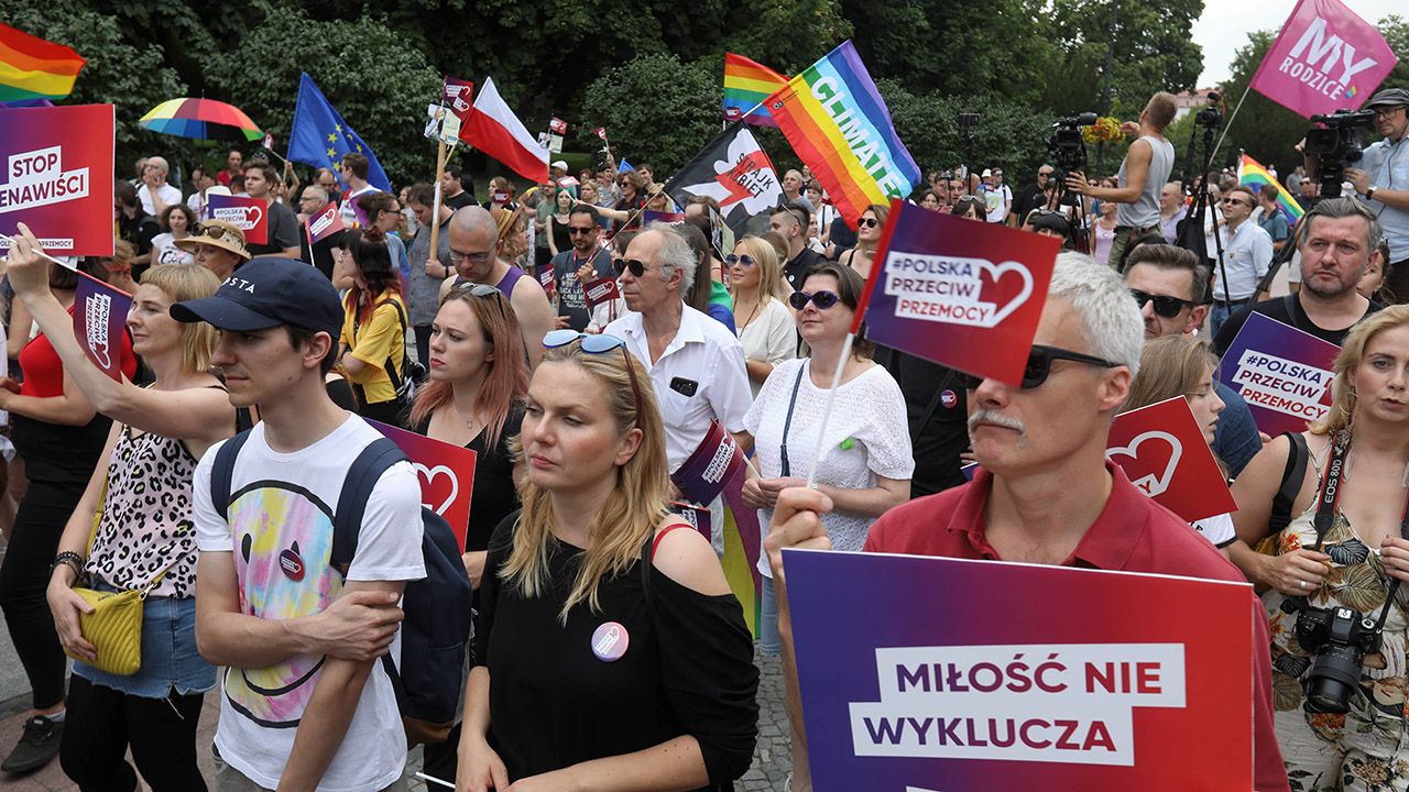 „Osoby związane z Fundacją PIRS nie organizowały żadnej blokady tzw. »Marszu Równości«” – pisze Fundacja (fot. arch.PAP/Artur Reszko) „Osoby związane z Fundacją PIRS nie organizowały żadnej blokady tzw. »Marszu Równości«” – pisze Fundacja (fot. arch.PAP/Artur Reszko)