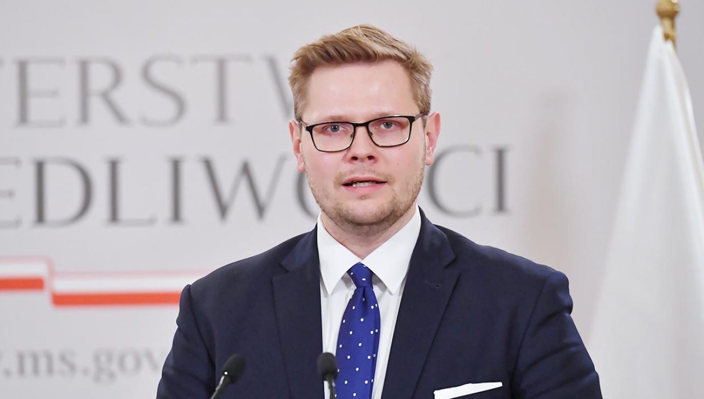Minister Woś twierdzi, że jedno z rozwiązań w noweli ustawy od SN zaszkodzi sądownictwu (fot. PAP/Piotr Nowak)