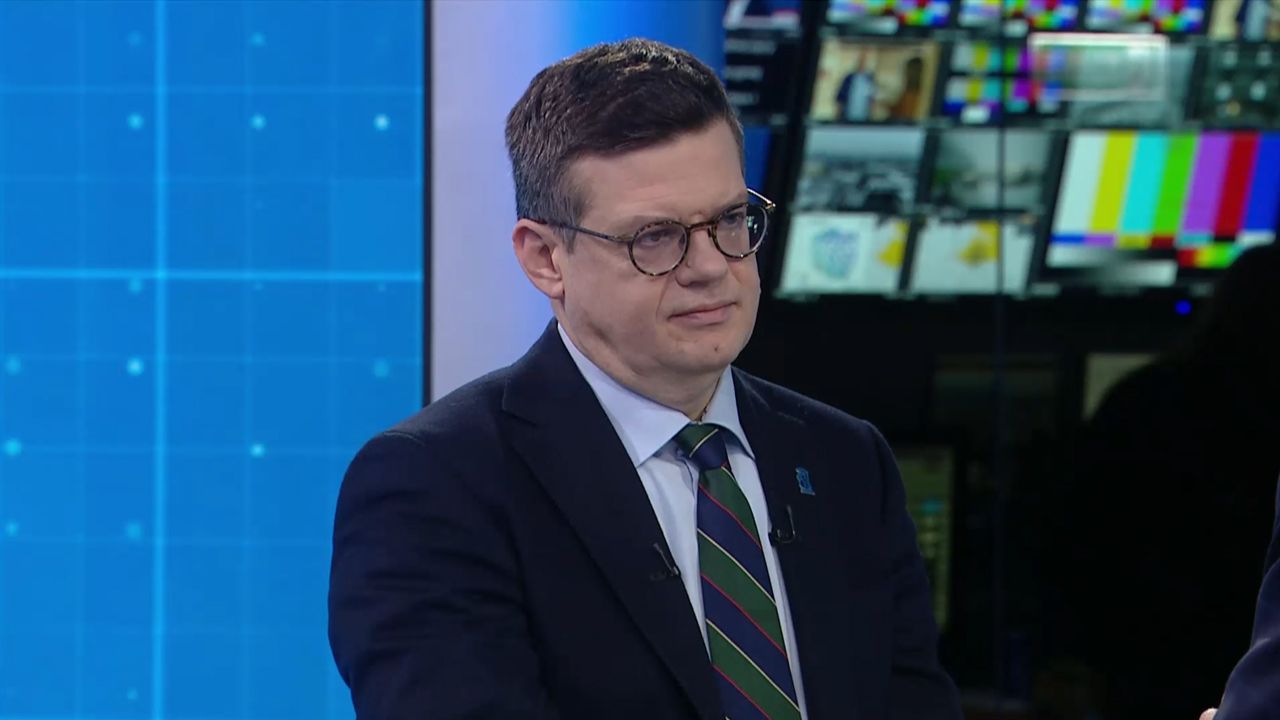 Spór o Trybunał Konstytucyjny. „Zabawa zapałkami w składzie amunicji”