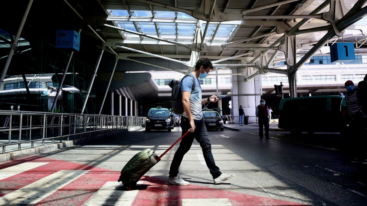 Podroze Po Ue Czym Jest Certyfikat Covidowy Kto Bedzie Mogl Wyjezdzac Za Granice Aplikacja Mobywatel Tvp Info