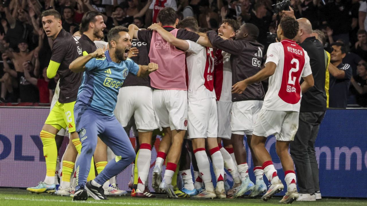Piłkarze Ajaksu Amsterdam (fot. Getty Images)