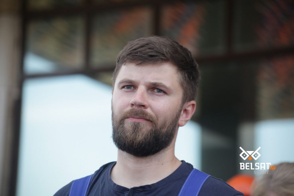 Сузаснавальнік ініцыятывы «Рабочы Рух» і сустаршыня стачкаму на прадпрыемстве «Горадня Азот» Юры Рававы. (Фота: Белсат)