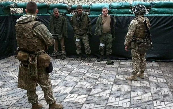 Расейскія палонныя. (Фота: UkrainianLandForces / Facebook)