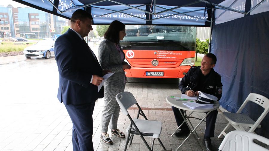 Kielczanie świętują Dzień Wolności i Praw Obywatelskich (Fot. Świętokrzyski Urząd Wojewódzki)