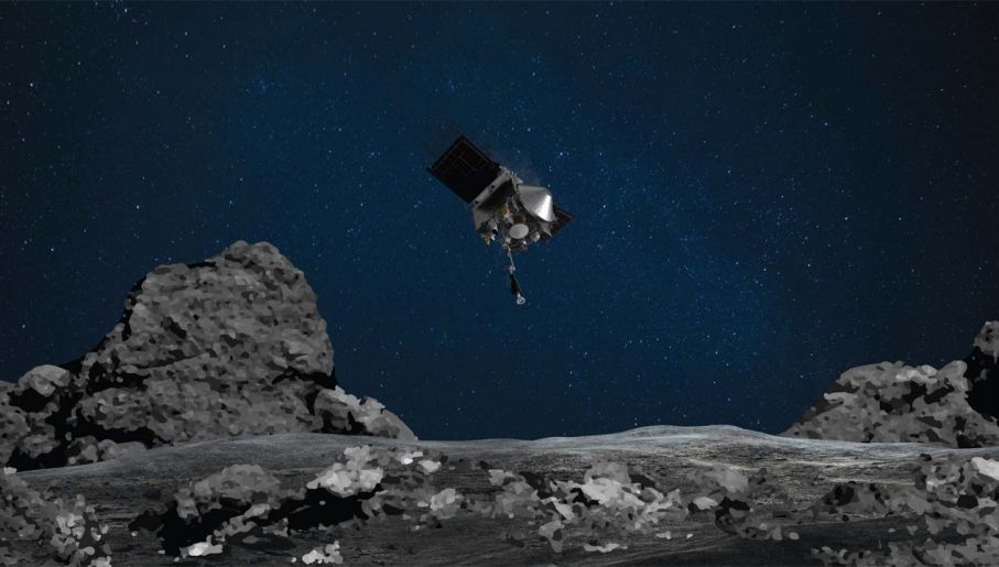 Sonda OSIRIS-REx pobrała odrobinę pyłu z powierzchni 500-metrowej planetoidy Bennu (fot. NASA)