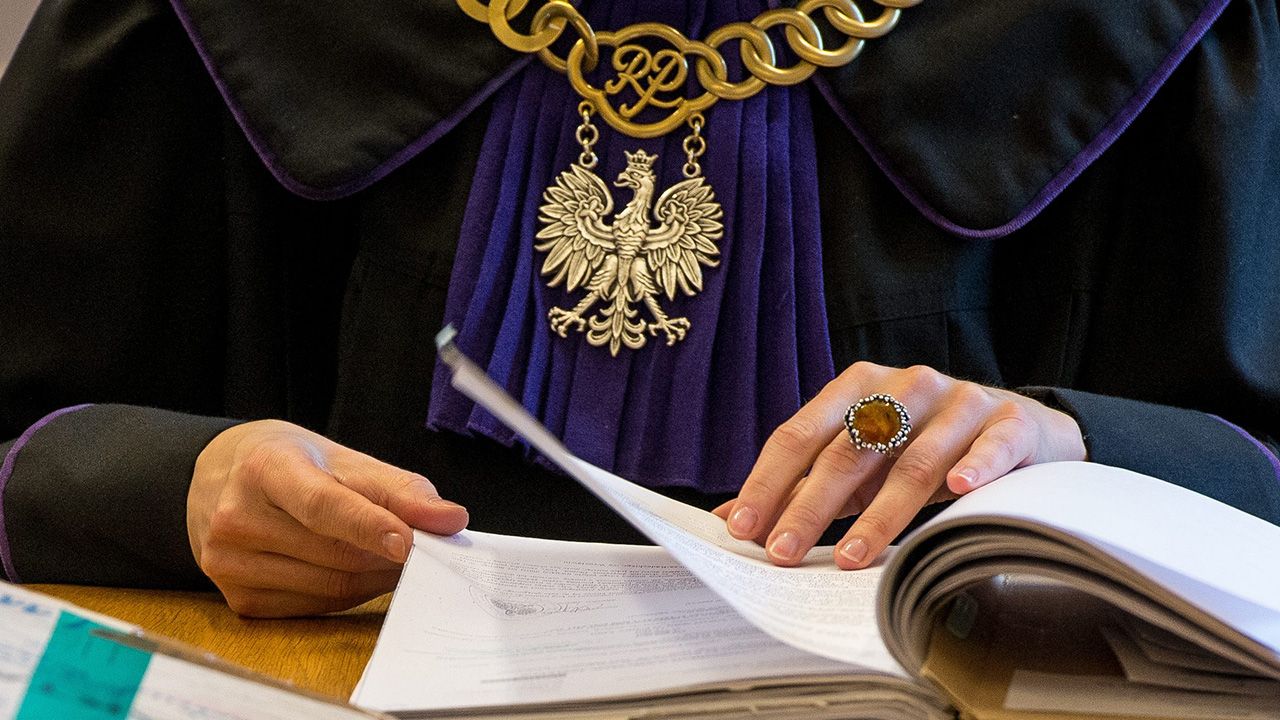 Karę z zawieszeniem Sąd Okręgowy uznał za rażąco łagodną (fot. arch.PAP/Maciej Kulczyński) Karę z zawieszeniem Sąd Okręgowy uznał za rażąco łagodną (fot. arch.PAP/Maciej Kulczyński)
