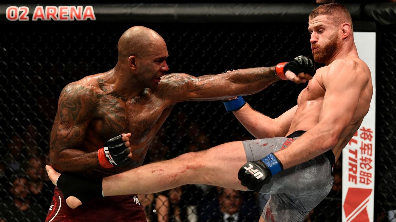UFC 253. Jan Błachowicz chwalony przez byłego rywala: obrał trudną drogę, jest wzorem ciężkiej ...